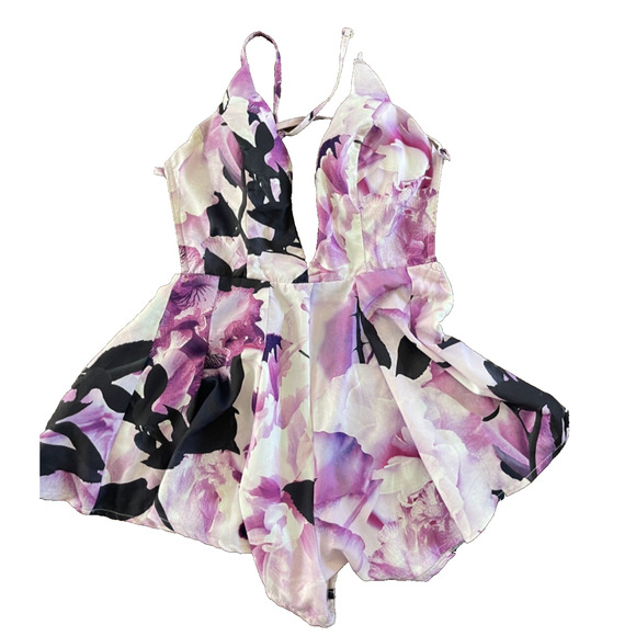 Hello Molly Showpo sweetaeacia floral romper dress size 6 (xs) - Picture 2 of 3